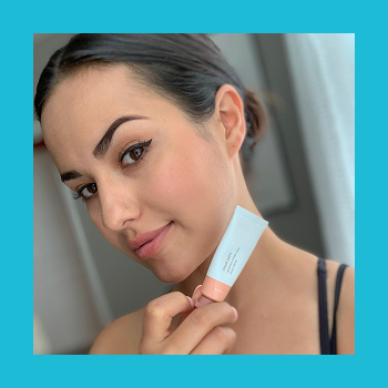 example of TikTok influencer promoting glossier lip gloss
